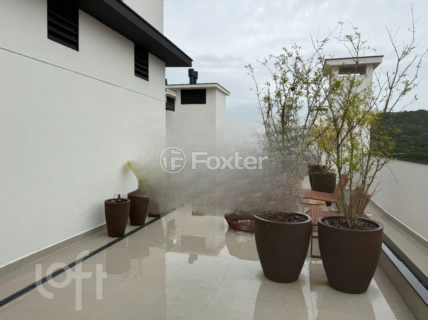 Image 34 - 899677