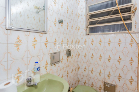 Image 74 - 899768