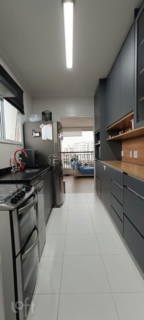 Image 7 - 899787