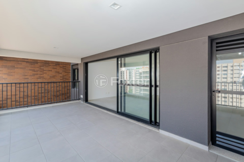 Image 3 - 899815