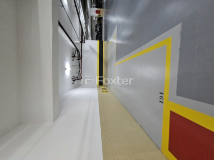 Image 85 - 899828