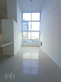 Image 9 - 899897