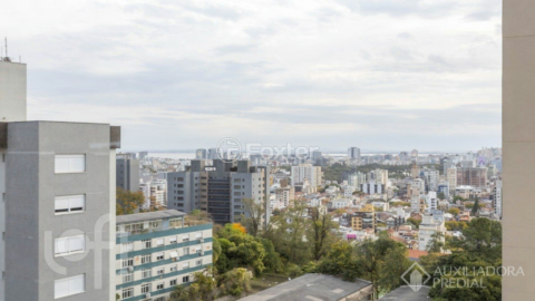 Image 13 - 899897