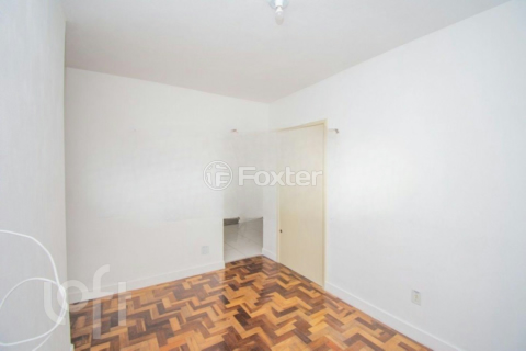 Image 7 - 899927