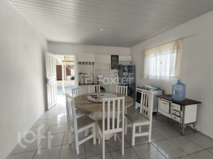 Image 3 - 899969