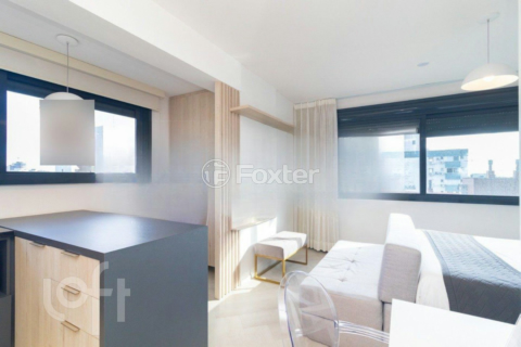 Image 3 - 899997