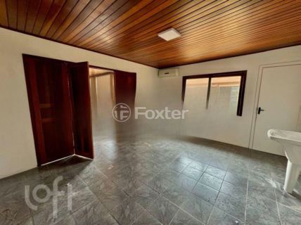 Image 25 - 900011
