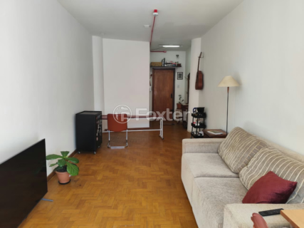 Image 1 - 900019