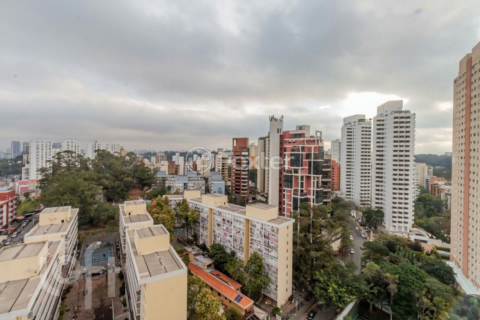Image 8 - 900140