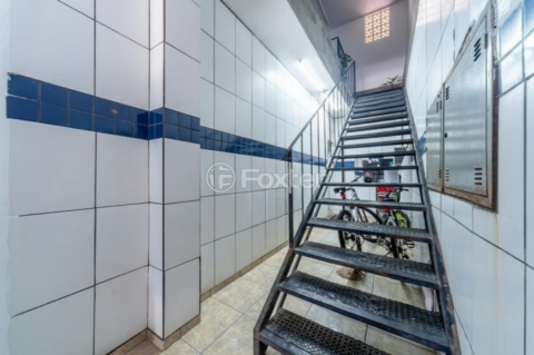 Image 7 - 900276