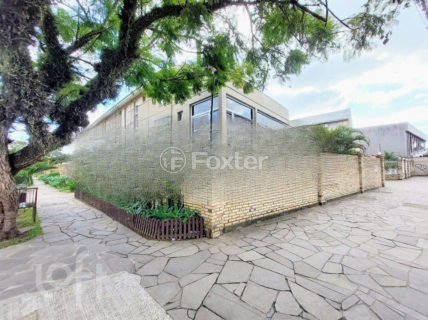 Image 1 - 900358