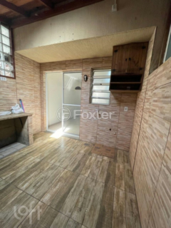 Image 5 - 900402