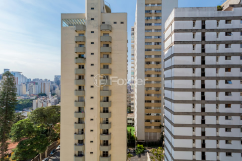 Image 18 - 900419