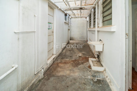 Image 34 - 900420