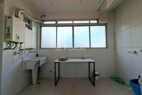 Image 7 - 900422