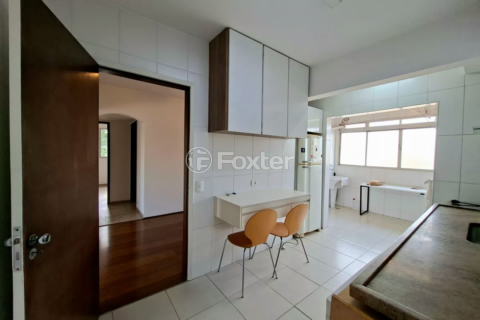 Image 5 - 900422