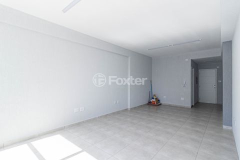 Image 4 - 900513