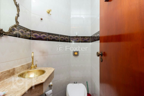 Image 4 - 900675