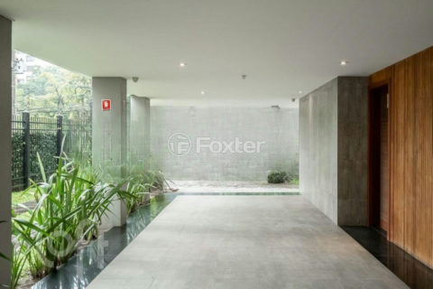 Image 4 - 900699