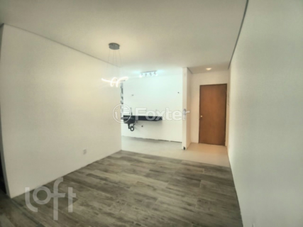 Image 3 - 900703