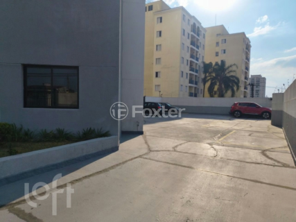 Image 21 - 900703
