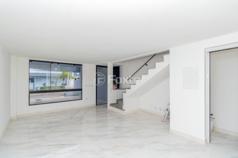 Image 3 - 900738