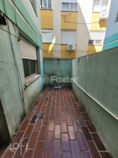Image 6 - 900742