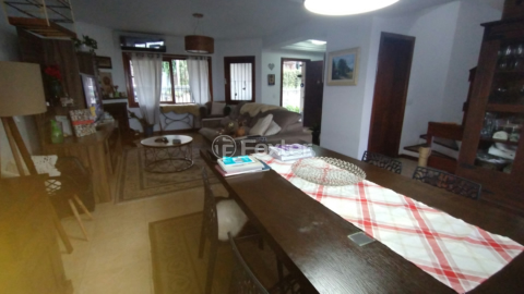Image 3 - 900816
