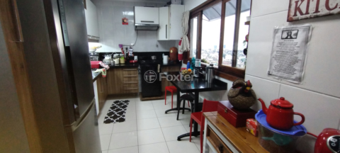 Image 4 - 900816