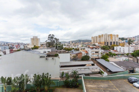 Image 15 - 900921