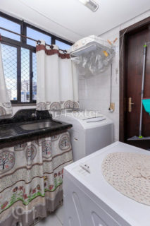 Image 17 - 901504