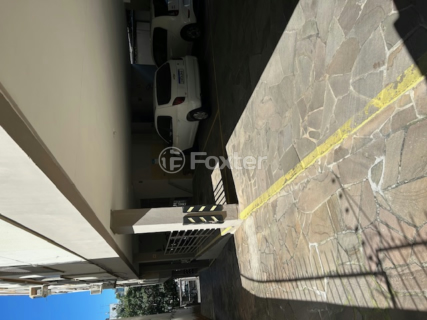 Image 8 - 902282