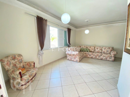 Image 3 - 902844