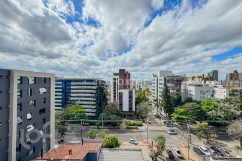 Image 29 - 902882