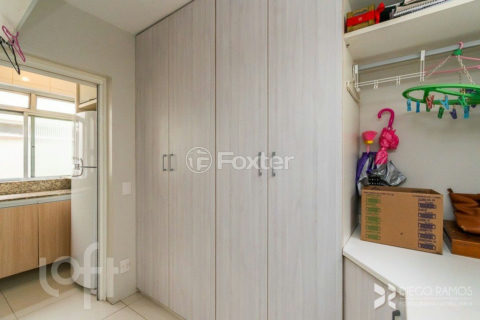 Image 31 - 903268