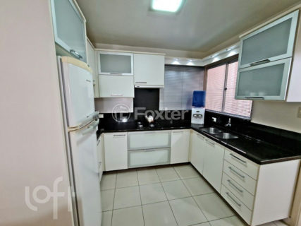 Image 7 - 903283