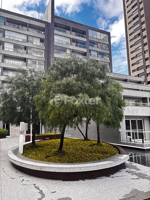 Image 34 - 903513
