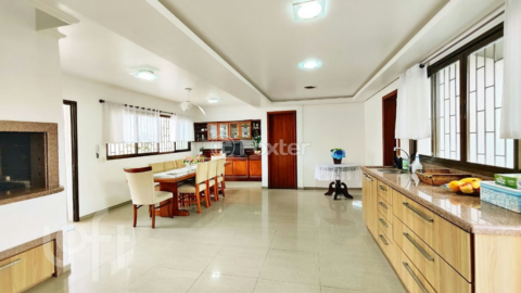 Image 21 - 904019