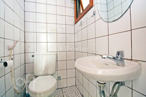Image 30 - 905073