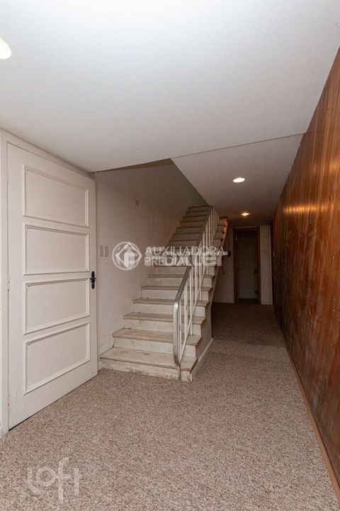 Image 6 - 905644