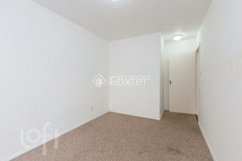 Image 35 - 905644