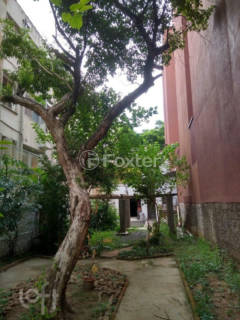Image 11 - 906077