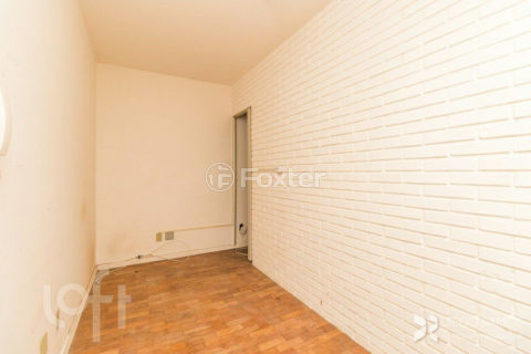 Image 21 - 906522