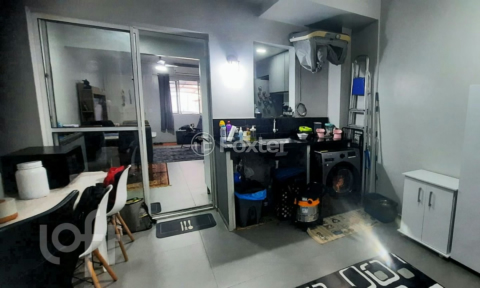 Image 30 - 906586