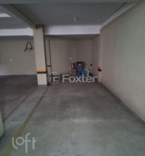 Image 23 - 907286