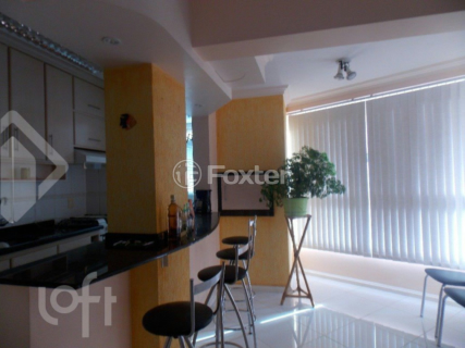 Image 4 - 907367