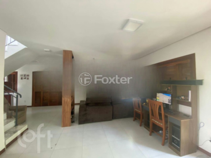 Image 3 - 907429