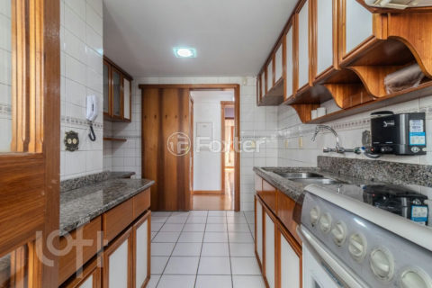Image 21 - 907539