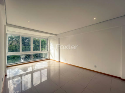 Image 33 - 907666