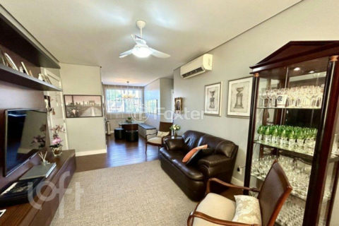 Image 11 - 907813